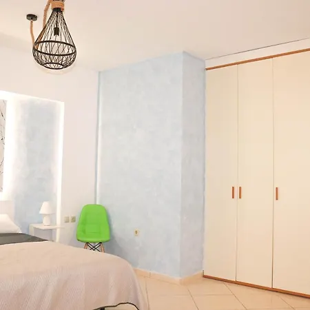 The Sky Yard Eclectic * Rhodes City