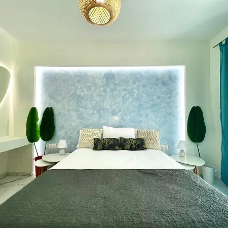 The Sky Yard Eclectic Apartment *
