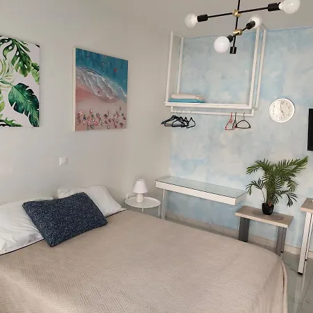 The Sky Yard Eclectic Apartment Rhodes City