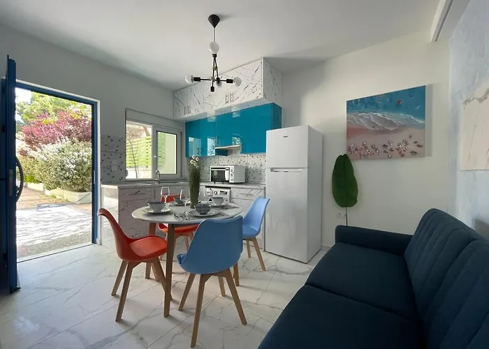 The Sky Yard Eclectic Appartement Rhodes City