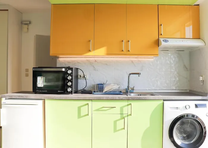 The Sky Yard Eclectic * עיר רודוס