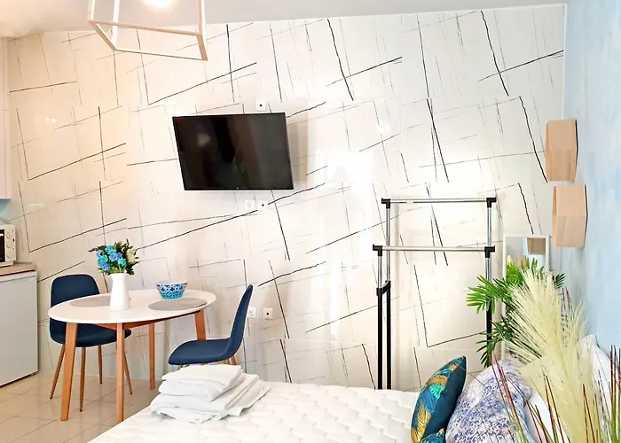 The Sky Yard Eclectic עיר רודוס