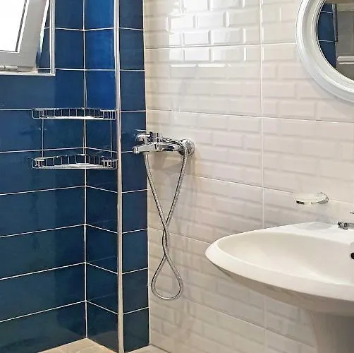 The Sky Yard Eclectic עיר רודוס